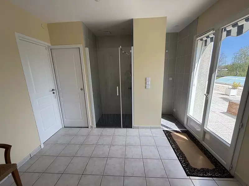 Maison, 240 m²