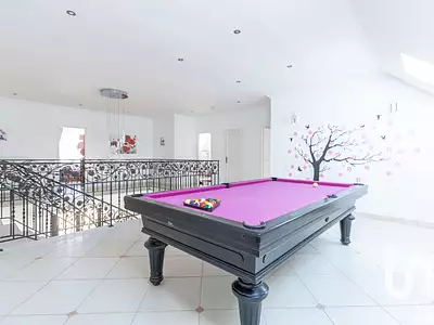 Maison, 345 m²