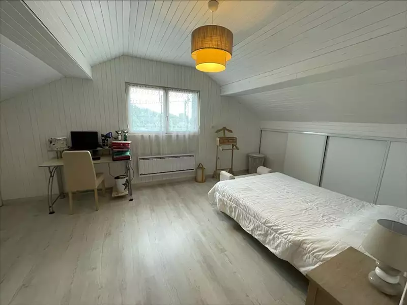 Maison, 194 m²