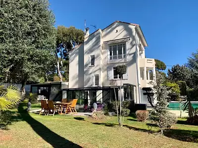 Maison, 250 m²