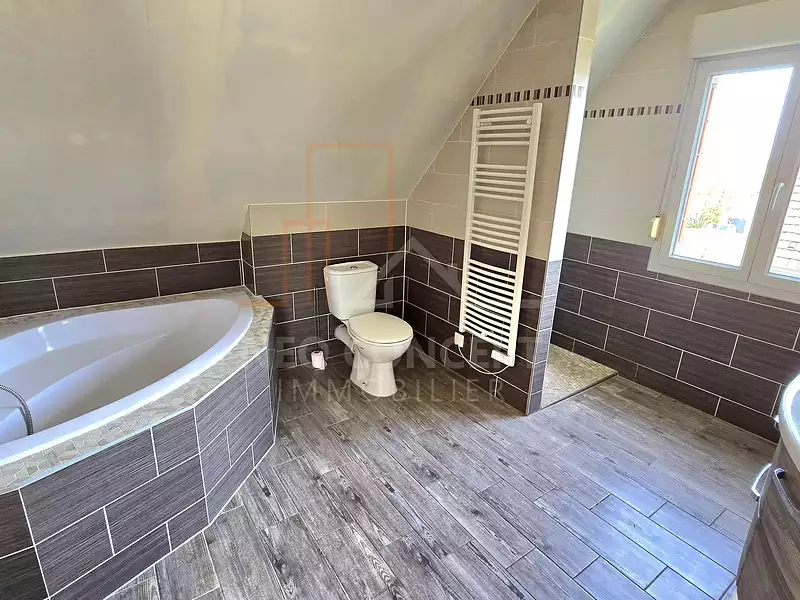 Maison, 123,57 m²