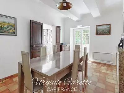 Maison, 233 m²