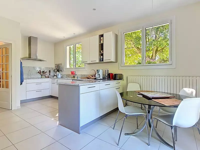 Maison, 211 m²