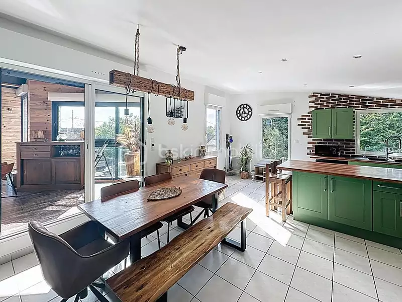 Maison, 137 m²