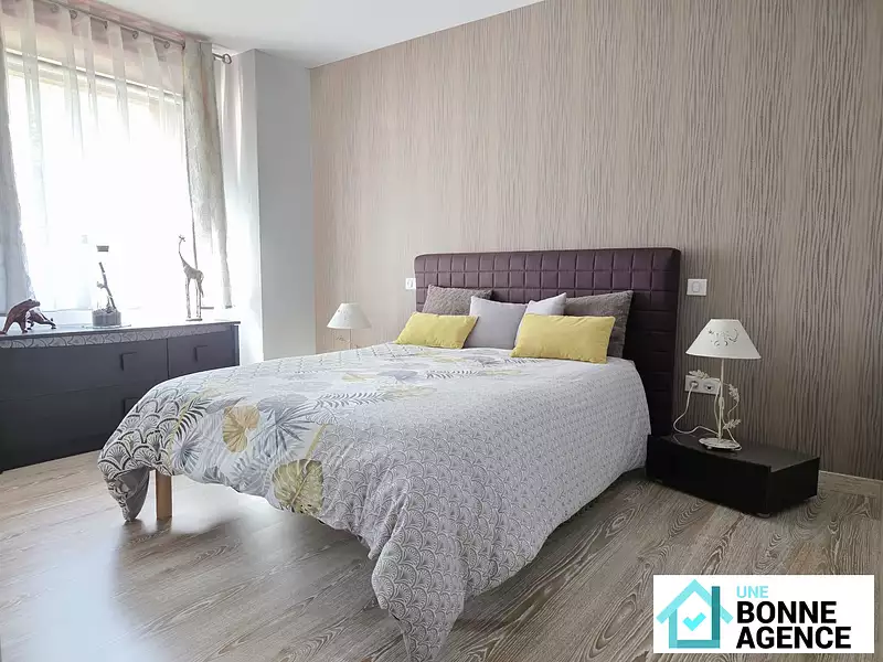 Maison, 235 m²