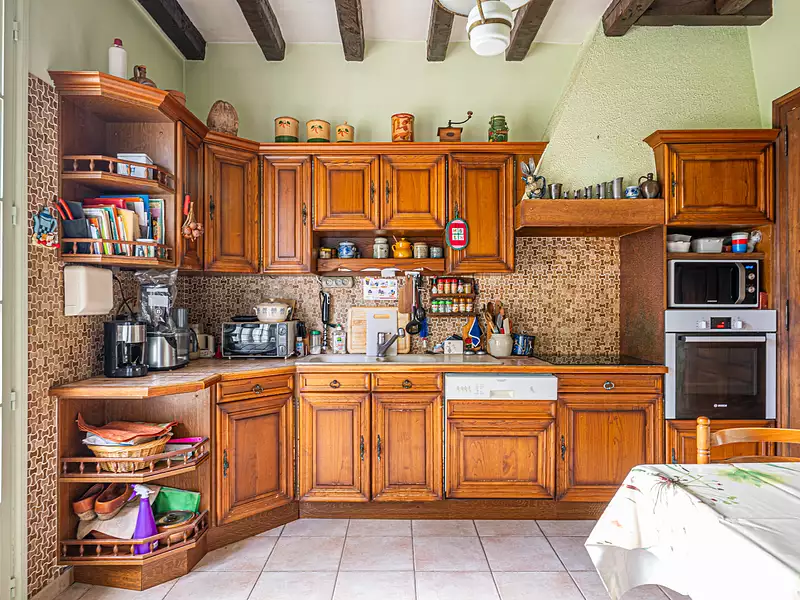 Maison, 240 m²