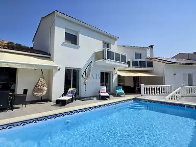 Maison, 243 m²