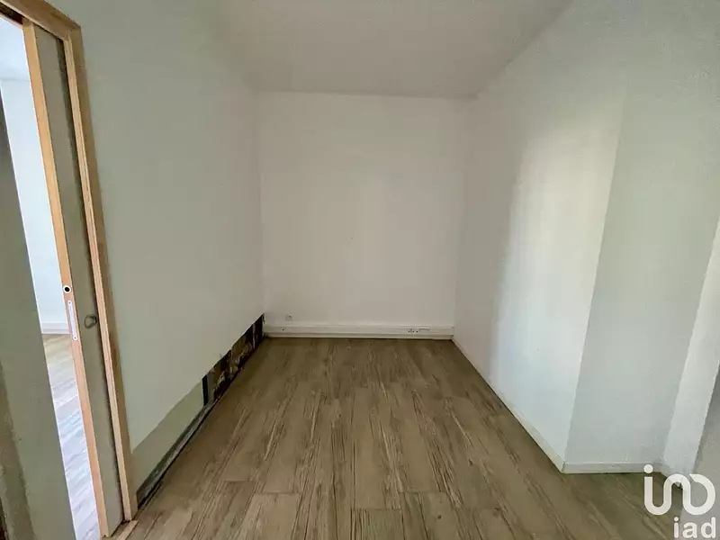 Divers, 300 m²