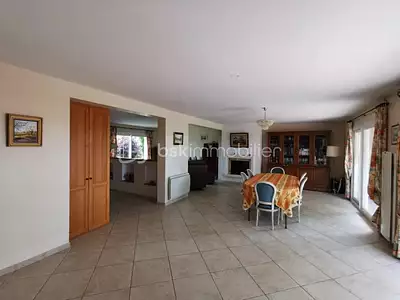 Maison, 215 m²