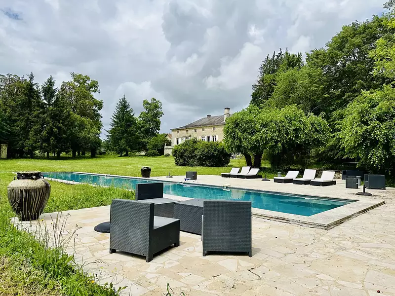 Maison, 756 m²