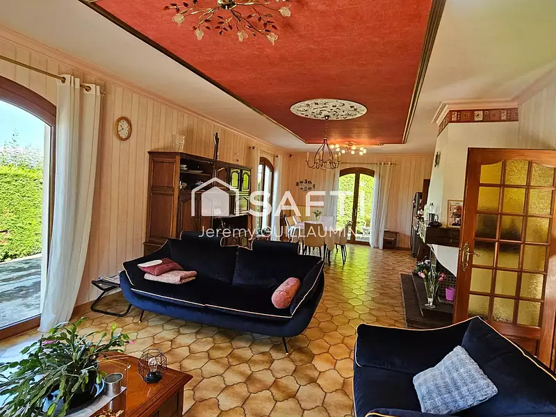 Maison, 274 m²