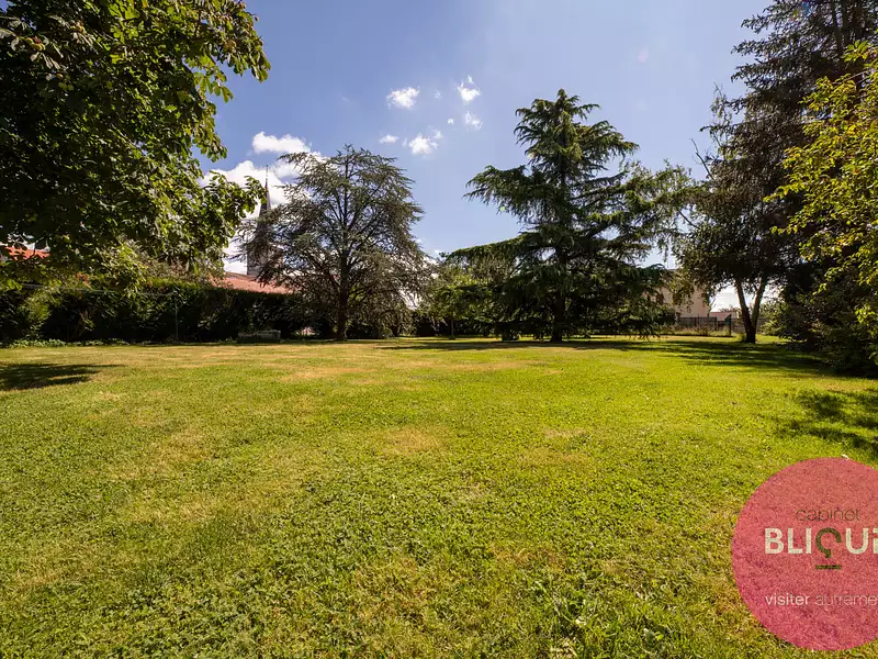 Maison, 375 m²
