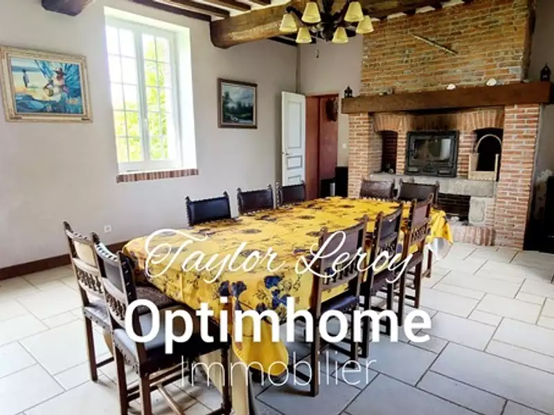 Maison, 248 m²