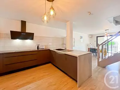 Maison, 111 m²