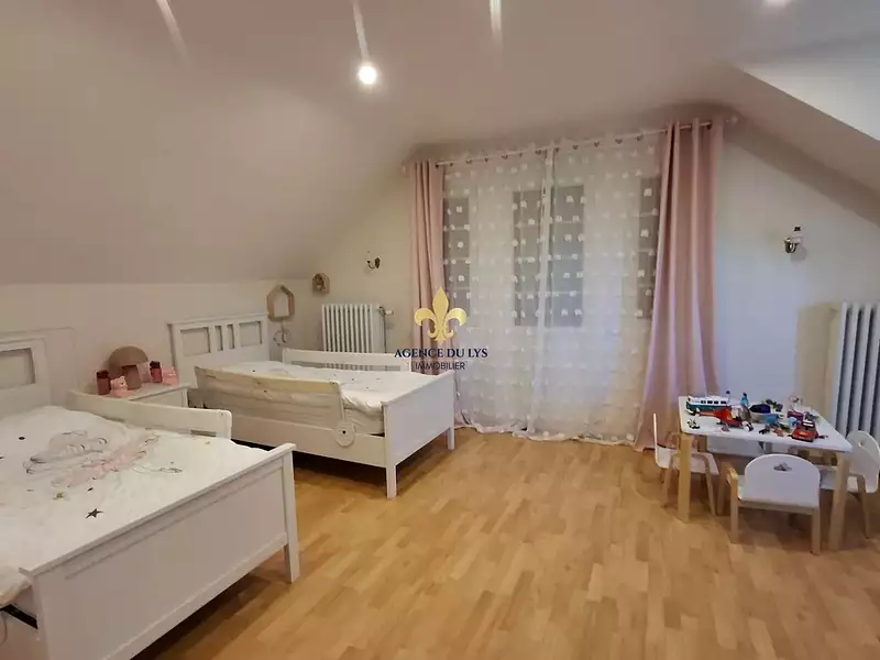 Maison, 195 m²
