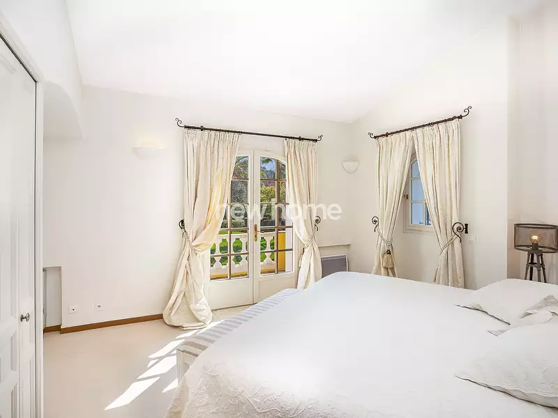 Maison, 270,24 m²