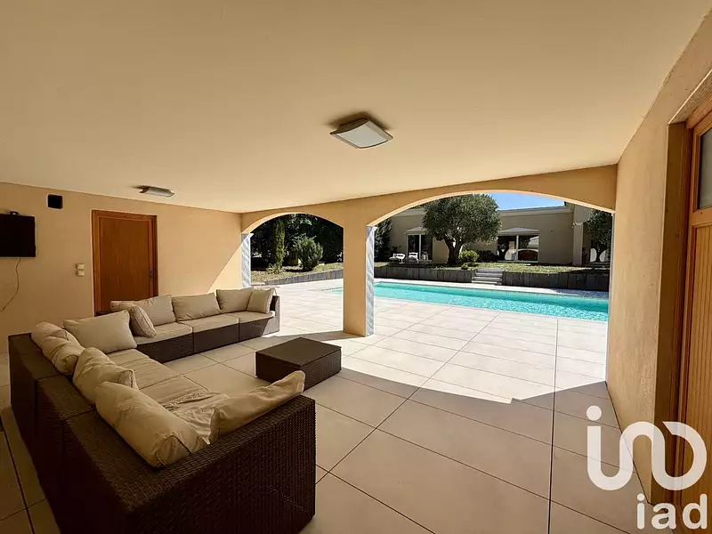 Maison, 240 m²