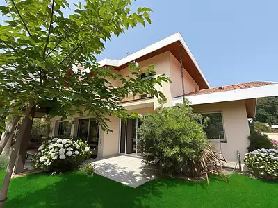 Maison, 207 m²