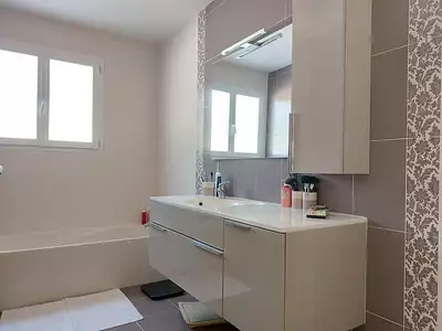 Maison, 219 m²