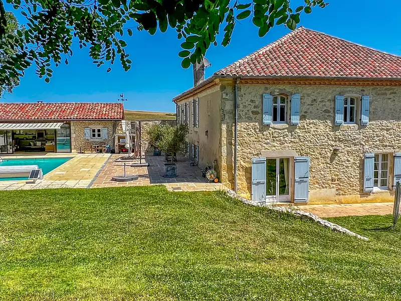 Maison, 330 m²