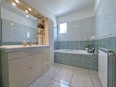 Maison, 179 m²
