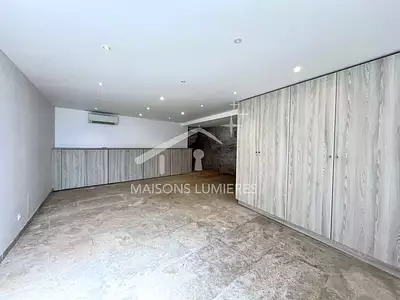Immeuble, 115 m²