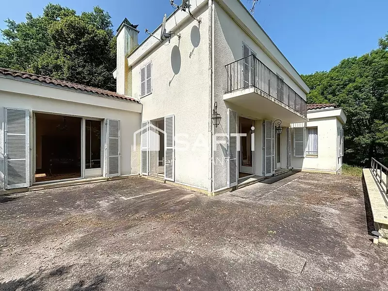 Maison, 220 m²