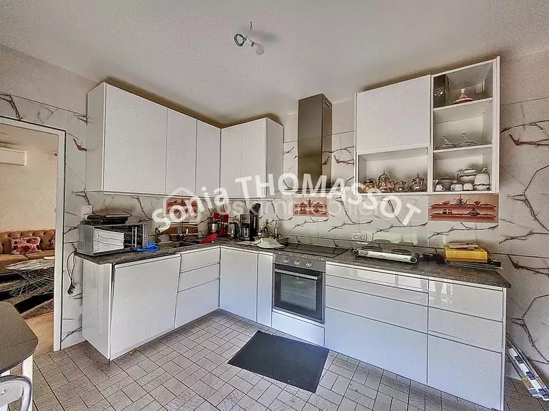 Maison, 220 m²
