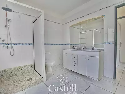 Maison, 153 m²