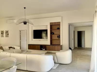 Maison, 251 m²