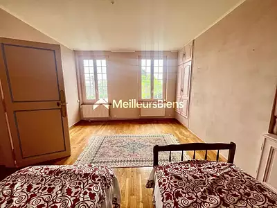 Maison, 243 m²