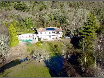 Maison, 230 m²