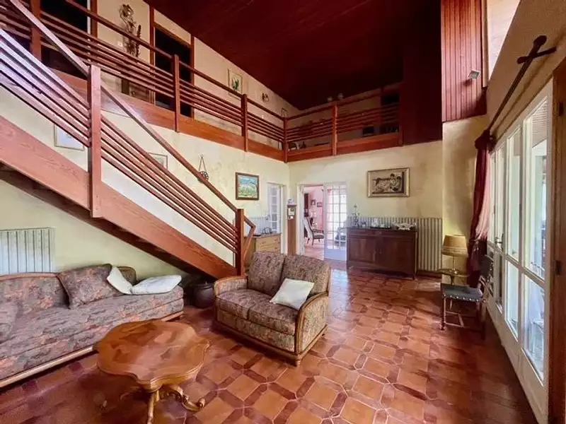 Maison, 281 m²