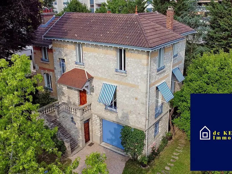 Maison, 262 m²