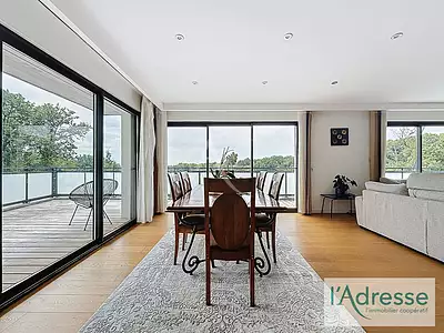 Maison, 240 m²