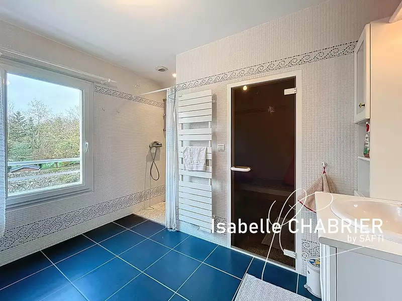 Maison, 244 m²