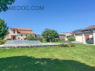 Maison, 295 m²