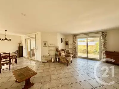 Maison, 122 m²