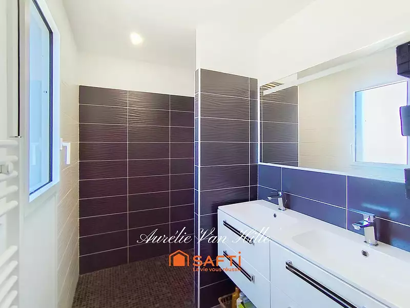 Maison, 137 m²