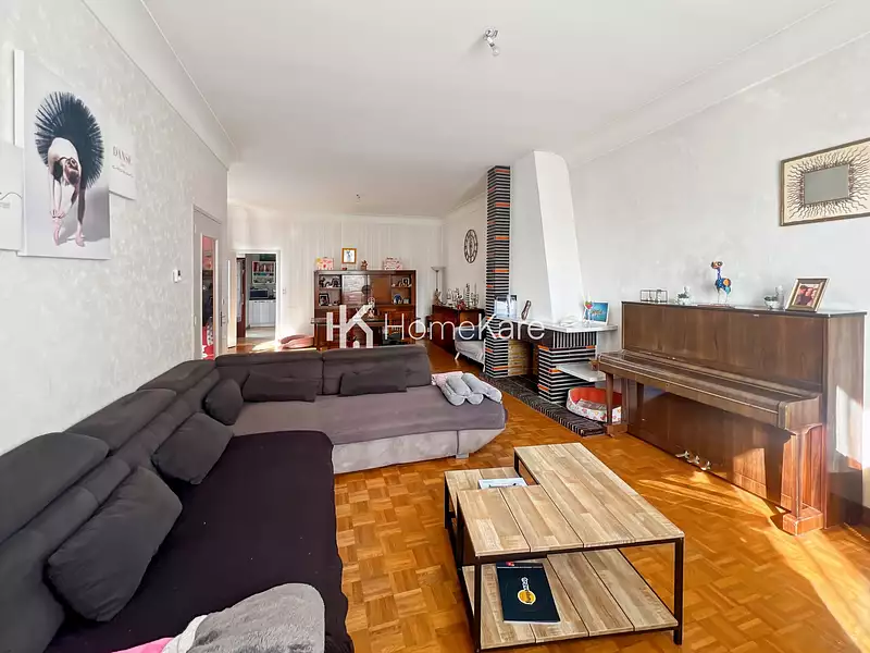 Maison, 230 m²