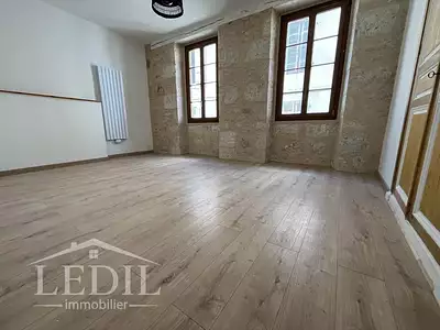 Maison, 166 m²