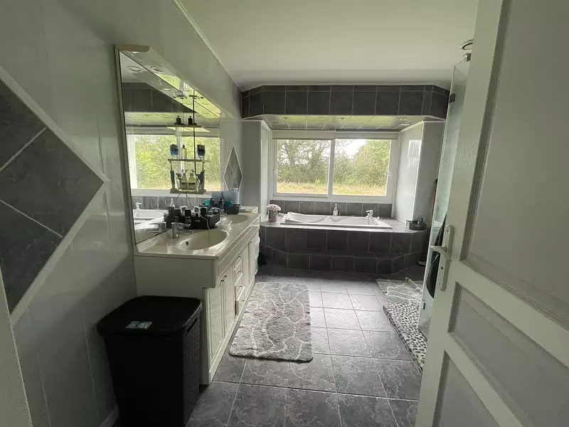 Maison, 176 m²