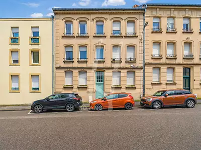 Immeuble, 200 m²