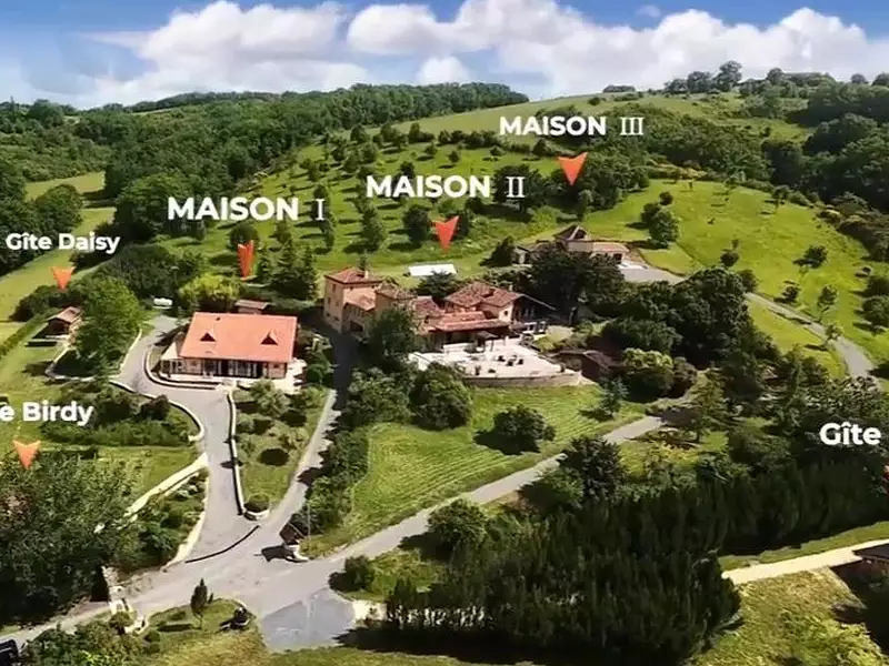 Maison, 936 m²