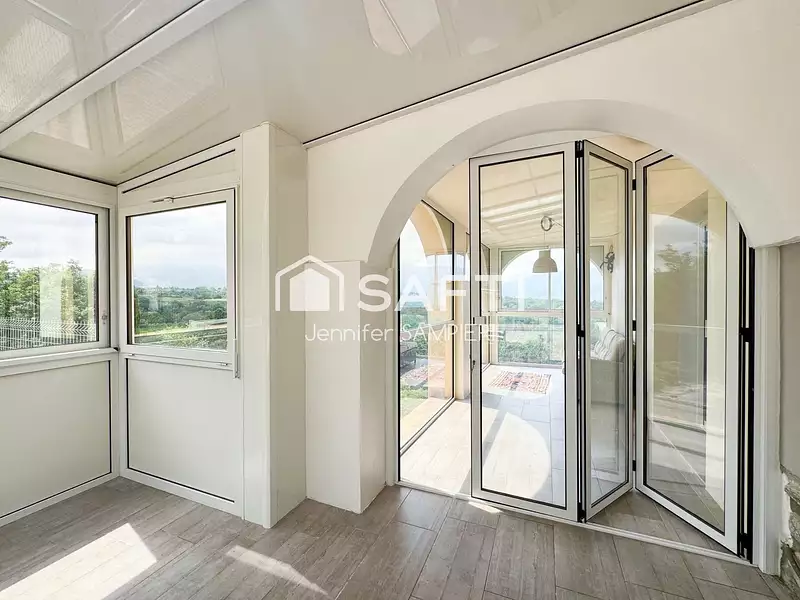 Maison, 208 m²