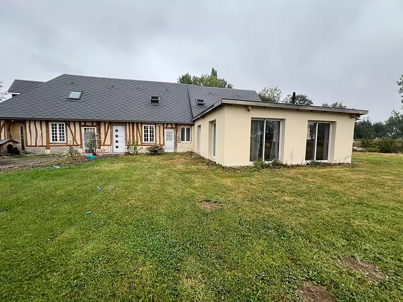 Maison, 210 m²