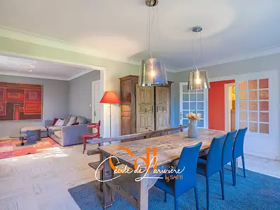 Maison, 167 m²