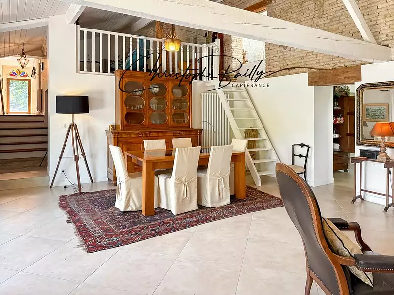 Maison, 292 m²