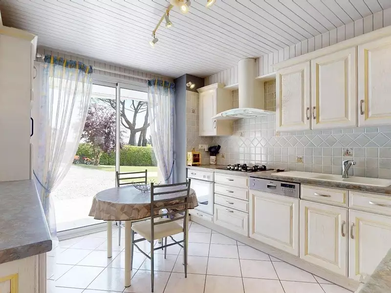 Maison, 145 m²