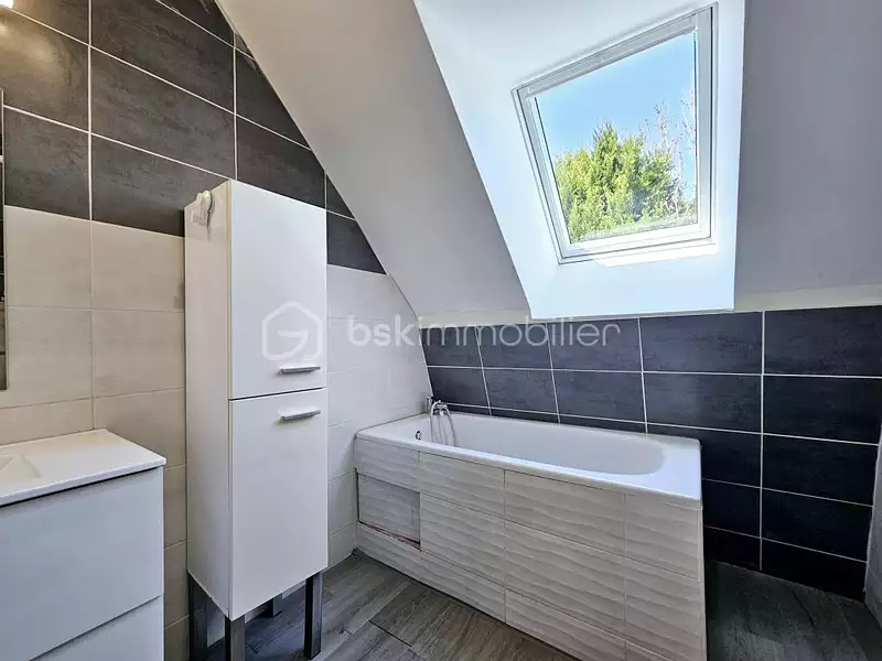 Maison, 280 m²
